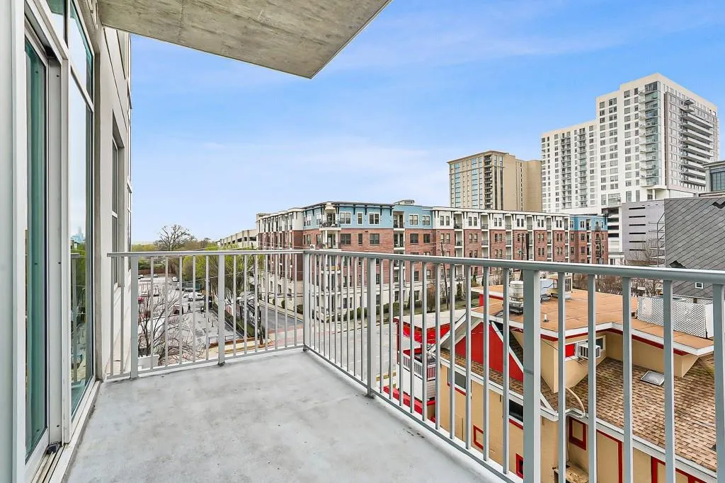 250 Pharr Road Ne Unit 409, Atlanta, Georgia 30305, 2 Bedrooms Bedrooms, 0 ,2 BathroomsBathrooms,Residential,For Sale,250 Pharr Road Ne Unit 409,7734677