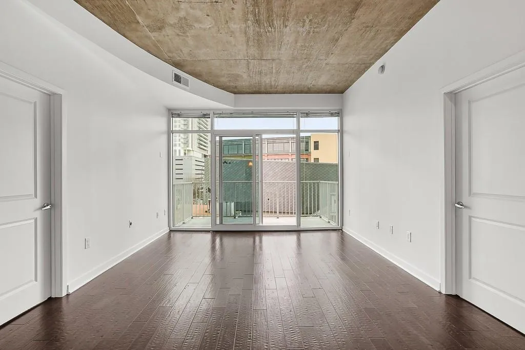 250 Pharr Road Ne Unit 409, Atlanta, Georgia 30305, 2 Bedrooms Bedrooms, 0 ,2 BathroomsBathrooms,Residential,For Sale,250 Pharr Road Ne Unit 409,7734677
