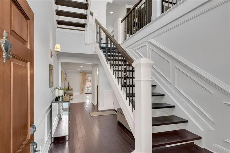 54 Basswood Circle, Atlanta, Georgia 30328, 4 Bedrooms Bedrooms, ,3 BathroomsBathrooms,Residential,For Sale,54 Basswood Circle,7632711