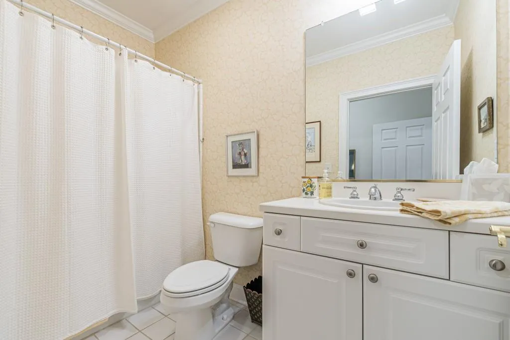 Guest Bathroom Guest Bathroom