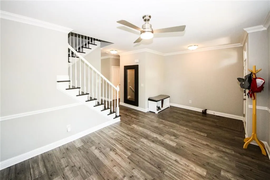 7950 Highland Bluff, Sandy Springs, Georgia 30328, 3 Bedrooms Bedrooms, ,3 BathroomsBathrooms,Residential,Sold,7950 Highland Bluff,6758875