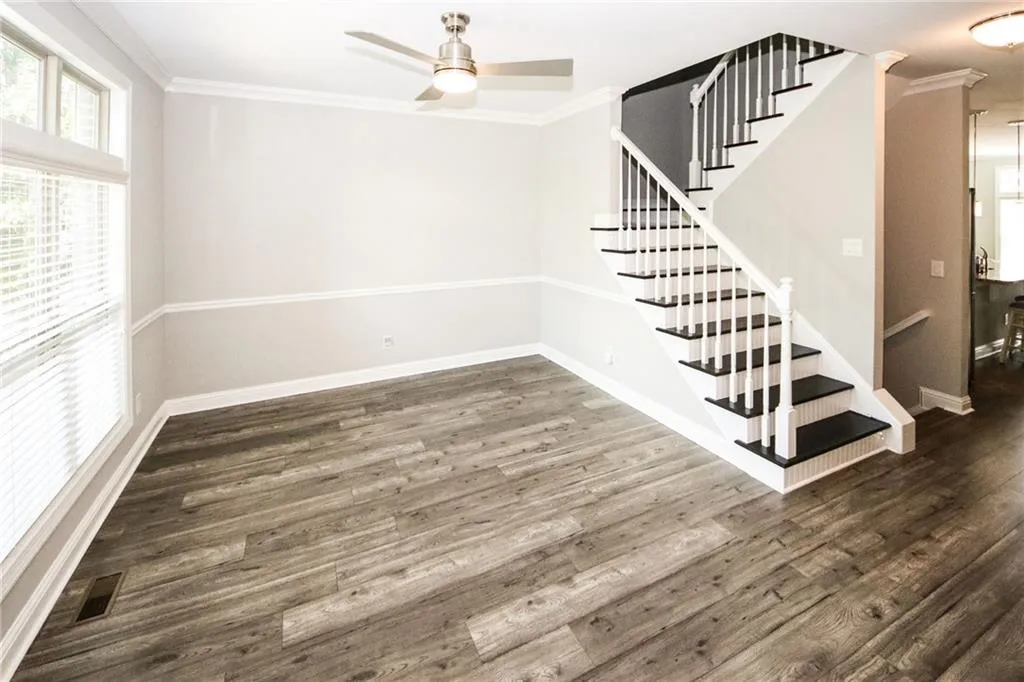 7950 Highland Bluff, Sandy Springs, Georgia 30328, 3 Bedrooms Bedrooms, ,3 BathroomsBathrooms,Residential,Sold,7950 Highland Bluff,6758875