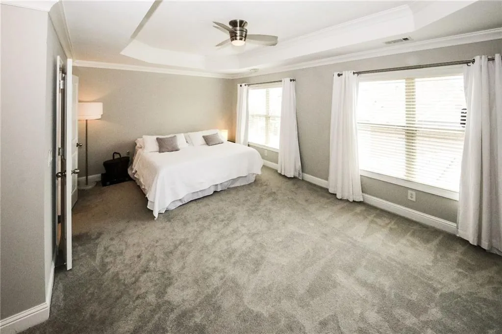 7950 Highland Bluff, Sandy Springs, Georgia 30328, 3 Bedrooms Bedrooms, ,3 BathroomsBathrooms,Residential,Sold,7950 Highland Bluff,6758875