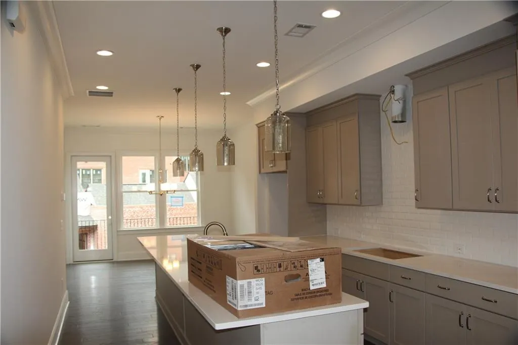6620 Cadence Boulevard Unit 107, Sandy Springs, Georgia 30328, 3 Bedrooms Bedrooms, ,3 BathroomsBathrooms,Residential,Sold,6620 Cadence Boulevard Unit 107,6090535