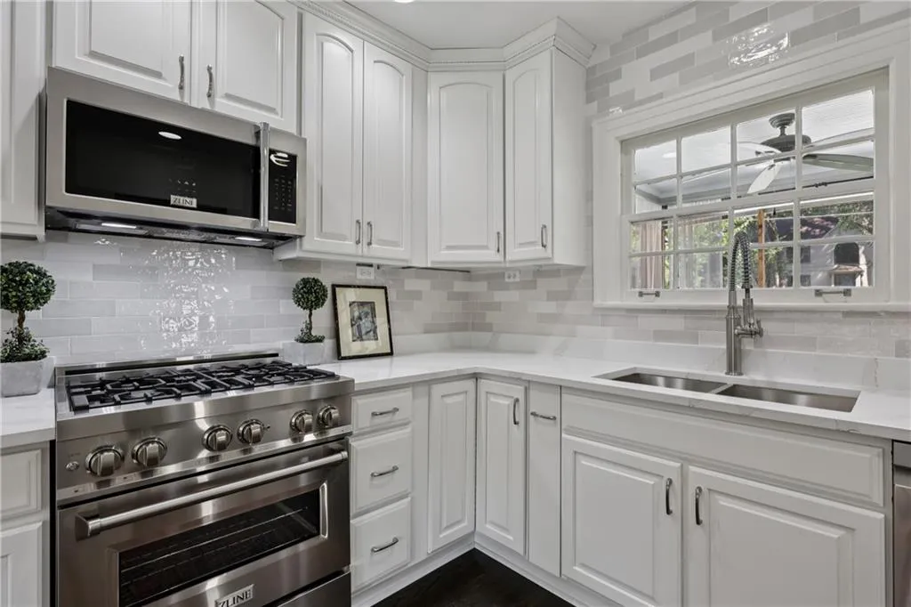 879 Wildwood Road Ne, Atlanta, Georgia 30324, 4 Bedrooms Bedrooms, ,4 BathroomsBathrooms,Residential,For Sale,879 Wildwood Road Ne,7644804