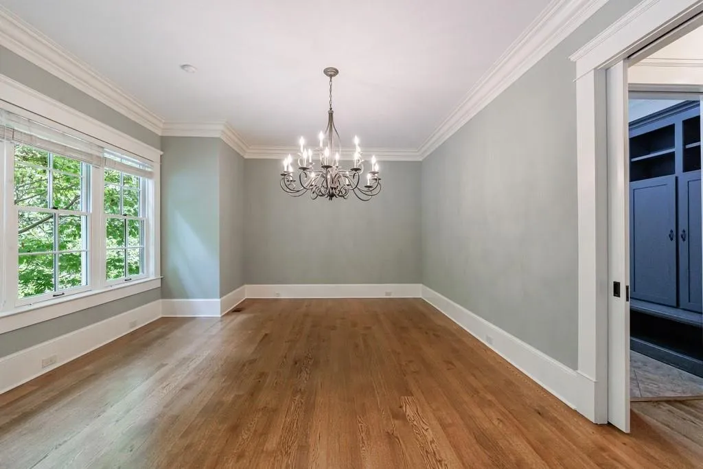 3375 Ridgewood Road Nw, Atlanta, Georgia 30327, 5 Bedrooms Bedrooms, ,5 BathroomsBathrooms,Residential,For Sale,3375 Ridgewood Road Nw,7639378