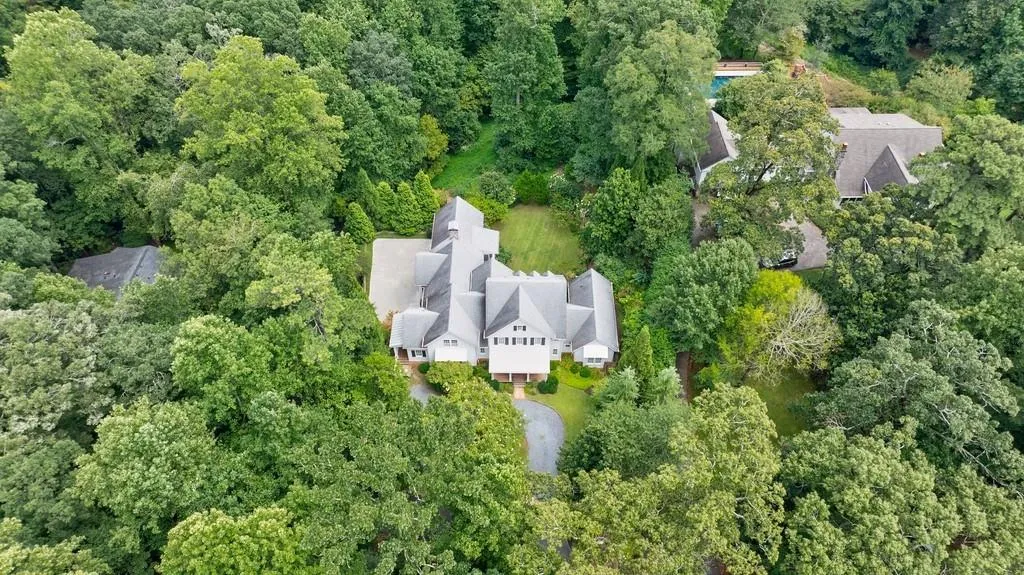 3375 Ridgewood Road Nw, Atlanta, Georgia 30327, 5 Bedrooms Bedrooms, ,5 BathroomsBathrooms,Residential,For Sale,3375 Ridgewood Road Nw,7639378