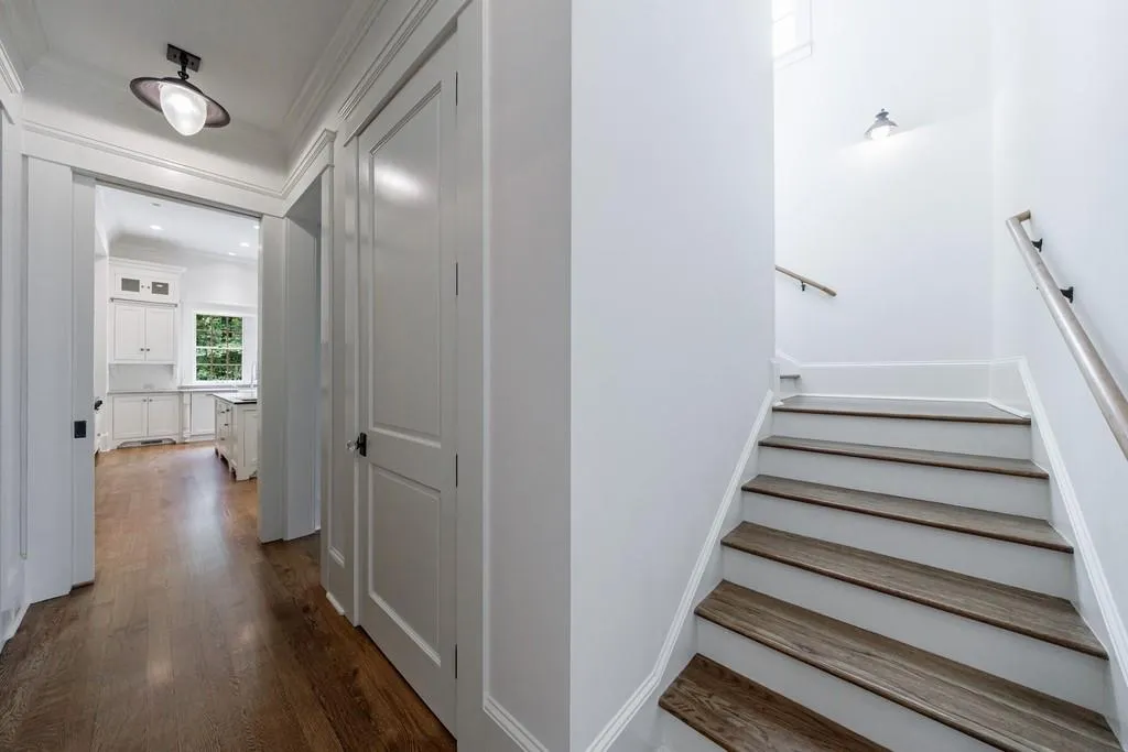 upper level staircase