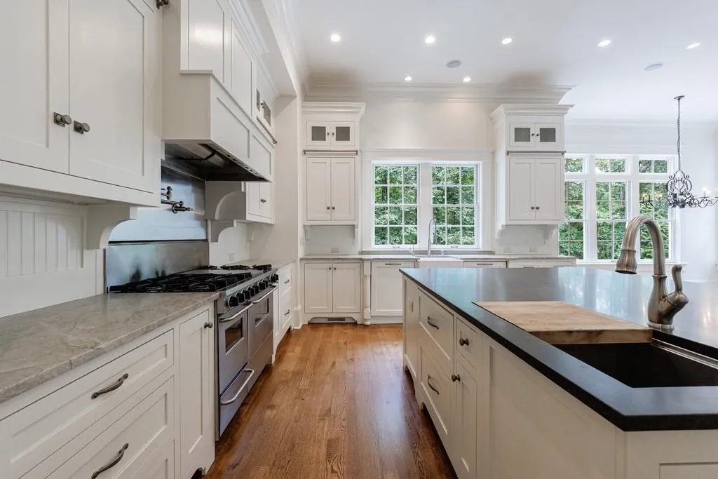 3375 Ridgewood Road Nw, Atlanta, Georgia 30327, 5 Bedrooms Bedrooms, ,5 BathroomsBathrooms,Residential,For Sale,3375 Ridgewood Road Nw,7639378