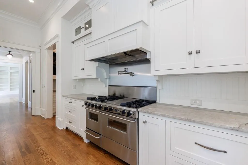 3375 Ridgewood Road Nw, Atlanta, Georgia 30327, 5 Bedrooms Bedrooms, ,5 BathroomsBathrooms,Residential,For Sale,3375 Ridgewood Road Nw,7639378
