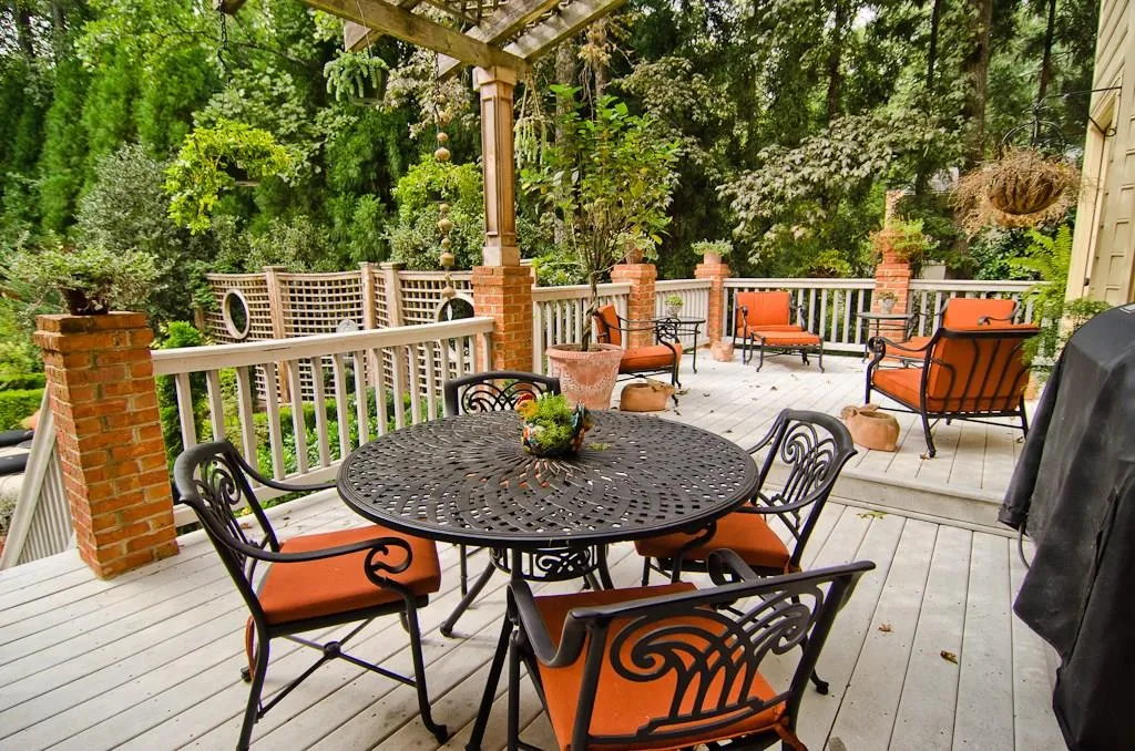 70 Old Powers Place Nw, Atlanta, Georgia 30327, 4 Bedrooms Bedrooms, ,3 BathroomsBathrooms,Residential,Sold,70 Old Powers Place Nw,5596695