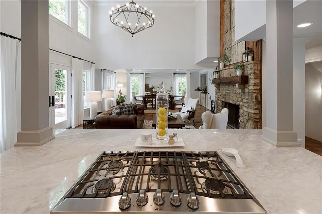 7885 Saddle Ridge Drive, Sandy Springs, Georgia 30350, 4 Bedrooms Bedrooms, ,4 BathroomsBathrooms,Residential,Sold,7885 Saddle Ridge Drive,6730442