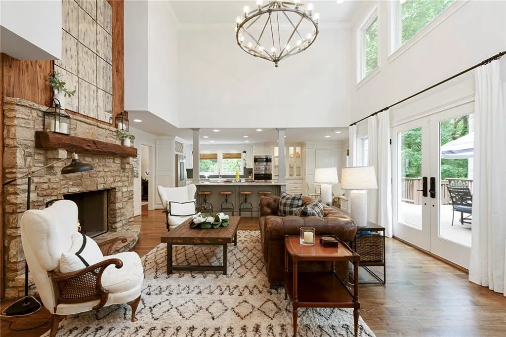 7885 Saddle Ridge Drive, Sandy Springs, Georgia 30350, 4 Bedrooms Bedrooms, ,4 BathroomsBathrooms,Residential,Sold,7885 Saddle Ridge Drive,6730442