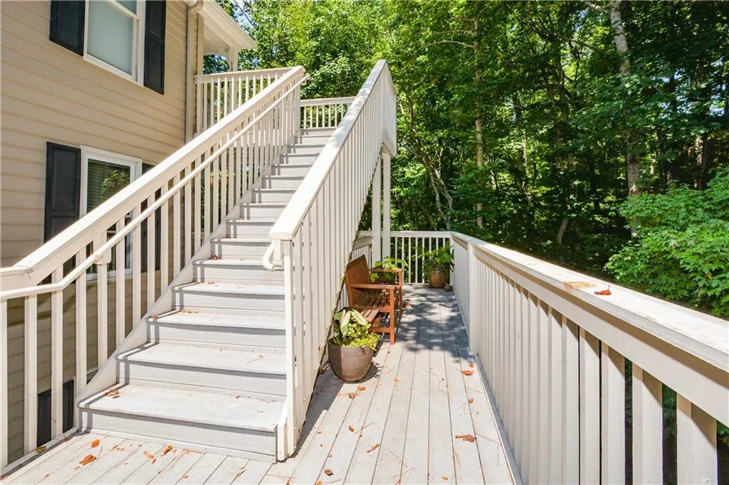 1009 Camden Court, Atlanta, Georgia 30327, 2 Bedrooms Bedrooms, ,2 BathroomsBathrooms,Residential,Sold,1009 Camden Court,6935112