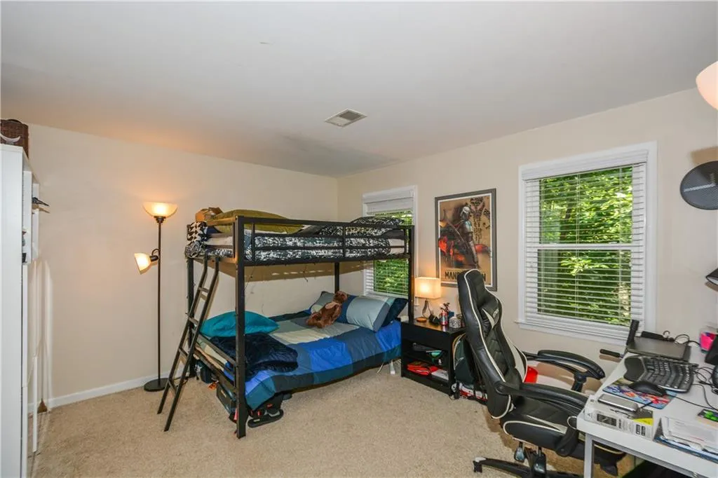 1009 Camden Court, Atlanta, Georgia 30327, 2 Bedrooms Bedrooms, ,2 BathroomsBathrooms,Residential,Sold,1009 Camden Court,6935112