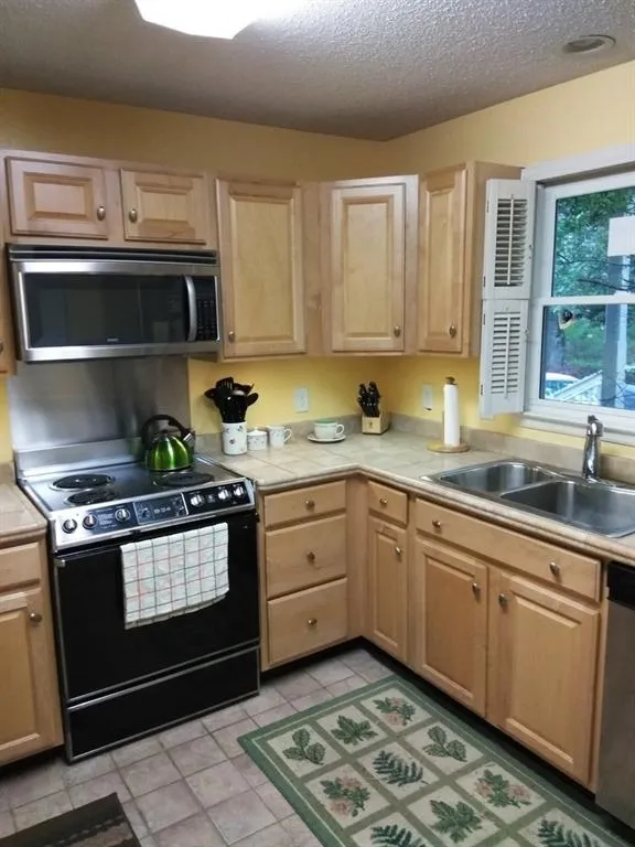 1109 Camden Court Unit 1109, Atlanta, Georgia 30327, 2 Bedrooms Bedrooms, ,2 BathroomsBathrooms,Residential,Sold,1109 Camden Court Unit 1109,5996618