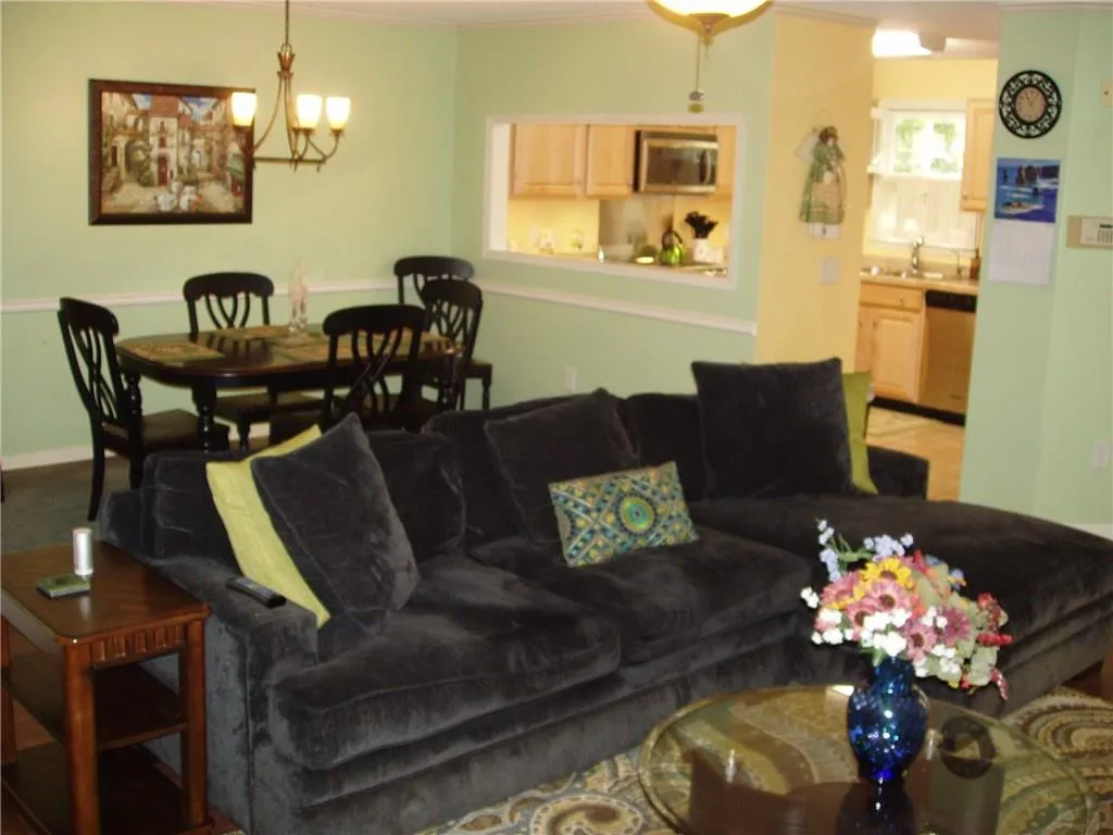 1109 Camden Court Unit 1109, Atlanta, Georgia 30327, 2 Bedrooms Bedrooms, ,2 BathroomsBathrooms,Residential,Sold,1109 Camden Court Unit 1109,5996618