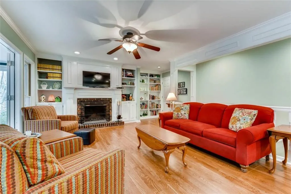 500 Forest Valley Road, Atlanta, Georgia 30342, 5 Bedrooms Bedrooms, ,3 BathroomsBathrooms,Residential,Sold,500 Forest Valley Road,5968788