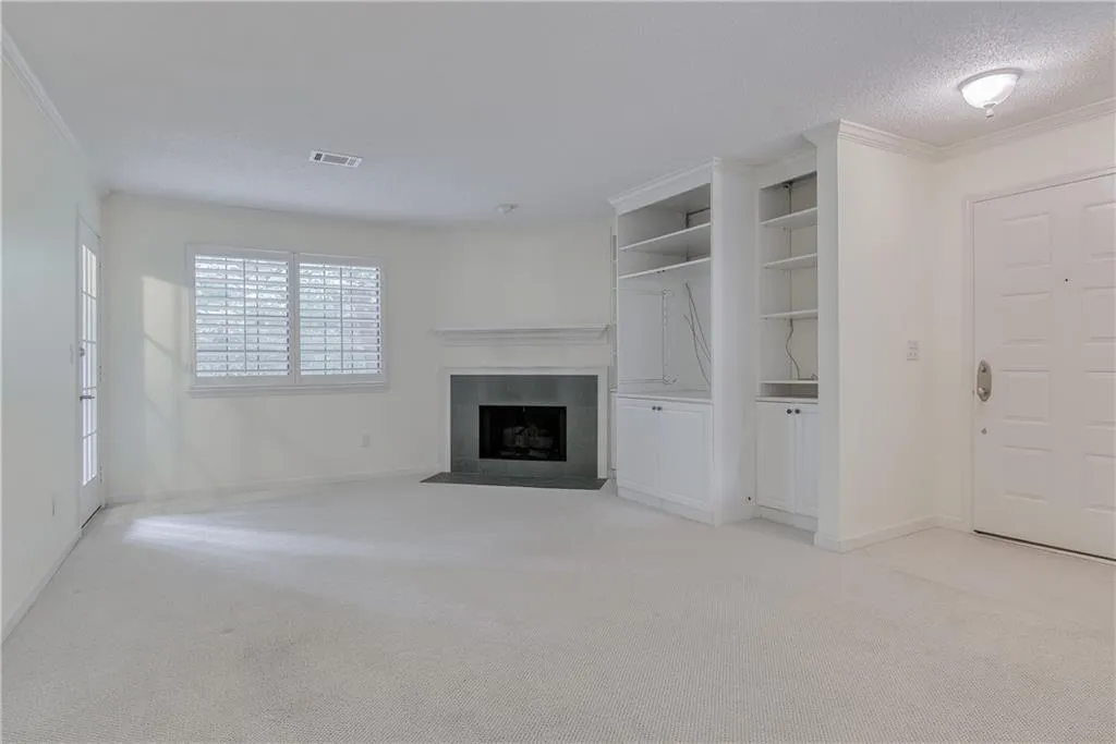 110 Barrington Hills Drive, Atlanta, Georgia 30350, 2 Bedrooms Bedrooms, ,2 BathroomsBathrooms,Residential,Sold,110 Barrington Hills Drive,6890733