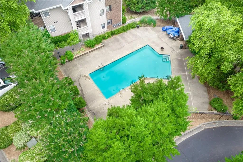 110 Barrington Hills Drive, Atlanta, Georgia 30350, 2 Bedrooms Bedrooms, ,2 BathroomsBathrooms,Residential,Sold,110 Barrington Hills Drive,6890733