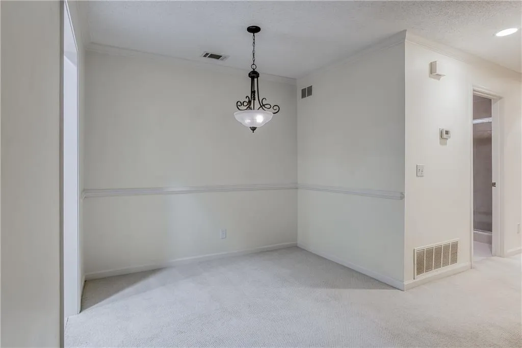 110 Barrington Hills Drive, Atlanta, Georgia 30350, 2 Bedrooms Bedrooms, ,2 BathroomsBathrooms,Residential,Sold,110 Barrington Hills Drive,6890733