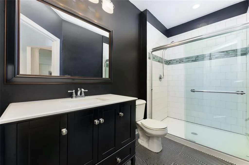 5559 Glenridge Drive Unit 1304, Atlanta, Georgia 30342, 1 Bedroom Bedrooms, ,1 BathroomBathrooms,Residential,Sold,5559 Glenridge Drive Unit 1304,7201515