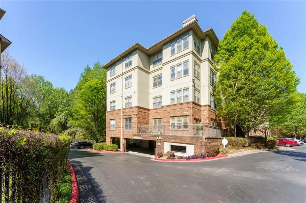 5559 Glenridge Drive Unit 1304, Atlanta, Georgia 30342, 1 Bedroom Bedrooms, ,1 BathroomBathrooms,Residential,Sold,5559 Glenridge Drive Unit 1304,7201515