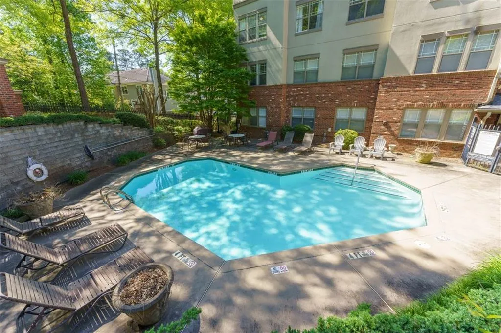5559 Glenridge Drive Unit 1304, Atlanta, Georgia 30342, 1 Bedroom Bedrooms, ,1 BathroomBathrooms,Residential,Sold,5559 Glenridge Drive Unit 1304,7201515