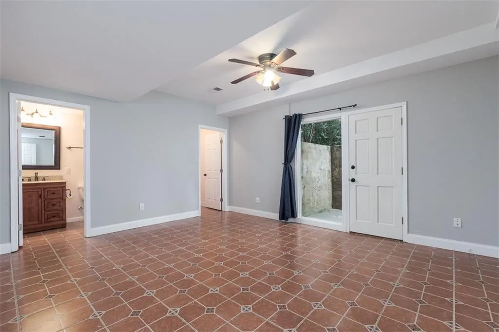 31 Greenland Trace, Sandy Springs, Georgia 30342, 4 Bedrooms Bedrooms, ,4 BathroomsBathrooms,Residential,Sold,31 Greenland Trace,6771879