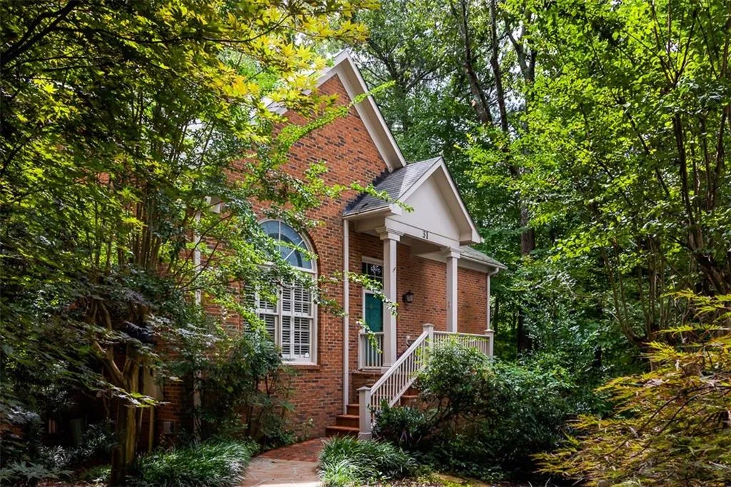 31 Greenland Trace, Sandy Springs, Georgia 30342, 4 Bedrooms Bedrooms, ,4 BathroomsBathrooms,Residential,Sold,31 Greenland Trace,6771879