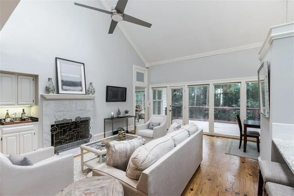 31 Greenland Trace, Sandy Springs, Georgia 30342, 4 Bedrooms Bedrooms, ,4 BathroomsBathrooms,Residential,Sold,31 Greenland Trace,6771879