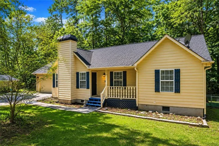 4827 Oakwood Court, Loganville, Georgia 30052