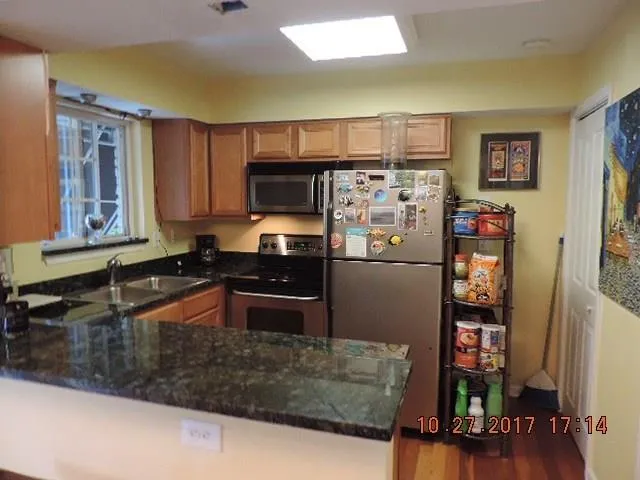 6940 Roswell Road Unit 1a, Sandy Springs, Georgia 30328, 2 Bedrooms Bedrooms, ,1 BathroomBathrooms,Residential,Sold,6940 Roswell Road Unit 1a,5926714