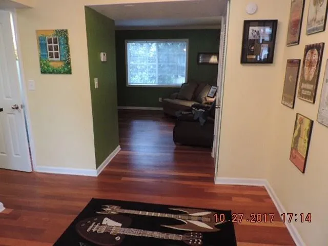 6940 Roswell Road Unit 1a, Sandy Springs, Georgia 30328, 2 Bedrooms Bedrooms, ,1 BathroomBathrooms,Residential,Sold,6940 Roswell Road Unit 1a,5926714
