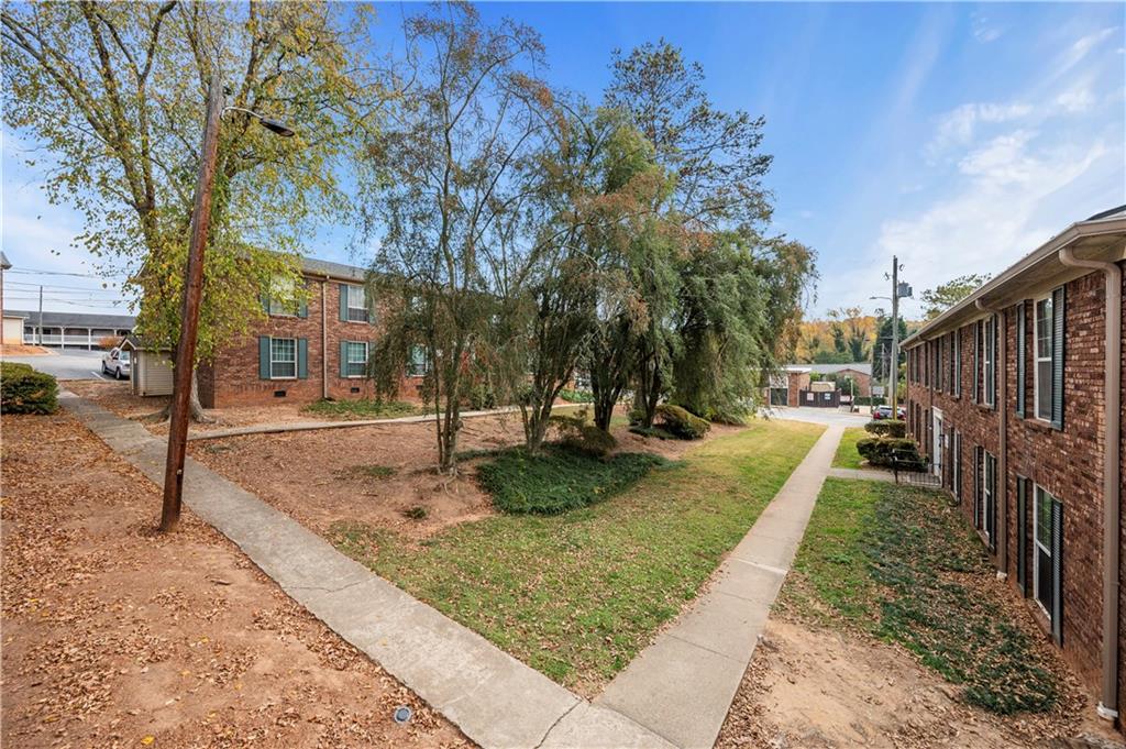 5600 Kingsport Drive, Sandy Springs, Georgia 30342, 2 Bedrooms Bedrooms, ,1 BathroomBathrooms,Residential,Sold,5600 Kingsport Drive,7302421