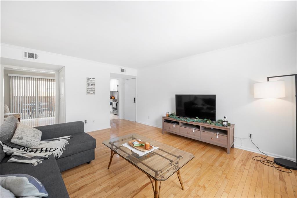 5600 Kingsport Drive, Sandy Springs, Georgia 30342, 2 Bedrooms Bedrooms, ,1 BathroomBathrooms,Residential,Sold,5600 Kingsport Drive,7302421