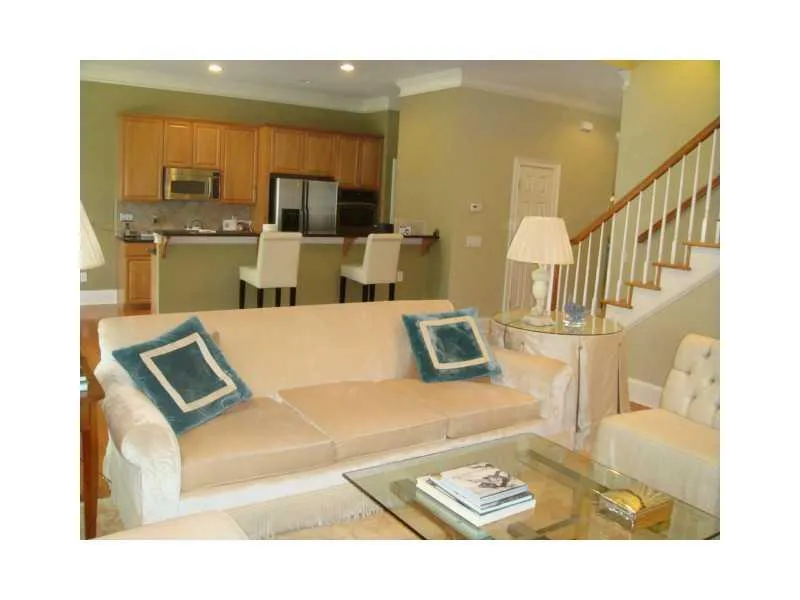 102 Glentown Way Unit 102, Atlanta, Georgia 30328, 3 Bedrooms Bedrooms, ,2 BathroomsBathrooms,Residential,Sold,102 Glentown Way Unit 102,5054531