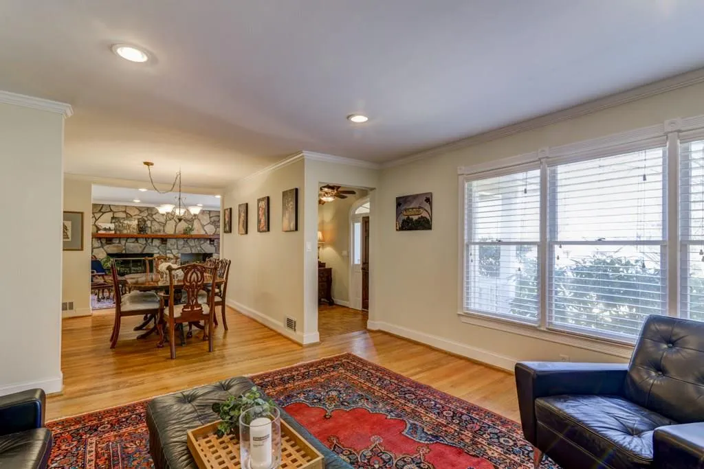 105 Spruell Springs Road, Atlanta, Georgia 30342, 3 Bedrooms Bedrooms, ,2 BathroomsBathrooms,Residential,Sold,105 Spruell Springs Road,5809880