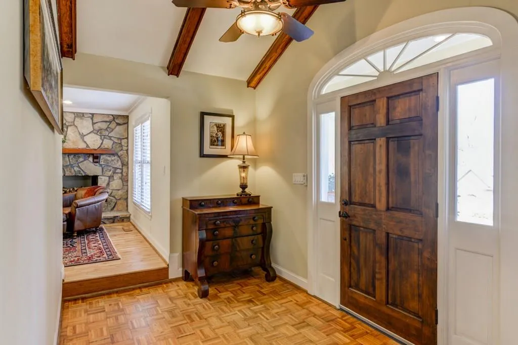 105 Spruell Springs Road, Atlanta, Georgia 30342, 3 Bedrooms Bedrooms, ,2 BathroomsBathrooms,Residential,Sold,105 Spruell Springs Road,5809880