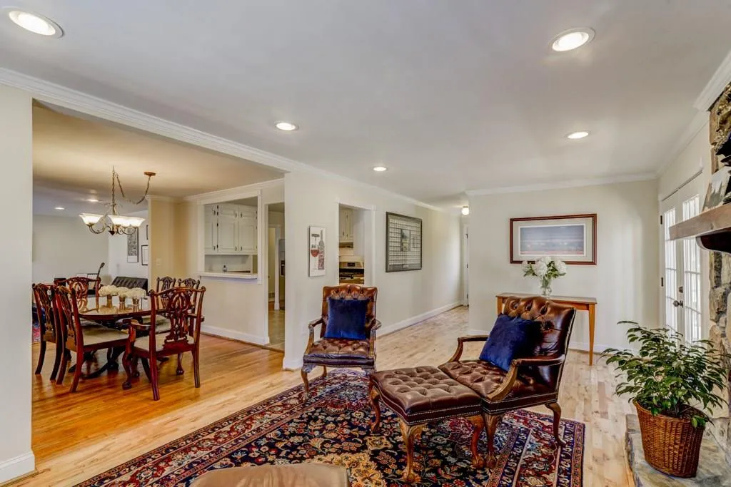105 Spruell Springs Road, Atlanta, Georgia 30342, 3 Bedrooms Bedrooms, ,2 BathroomsBathrooms,Residential,Sold,105 Spruell Springs Road,5809880