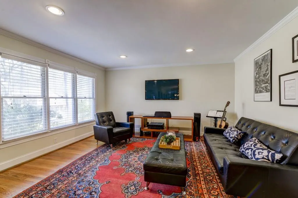 105 Spruell Springs Road, Atlanta, Georgia 30342, 3 Bedrooms Bedrooms, ,2 BathroomsBathrooms,Residential,Sold,105 Spruell Springs Road,5809880