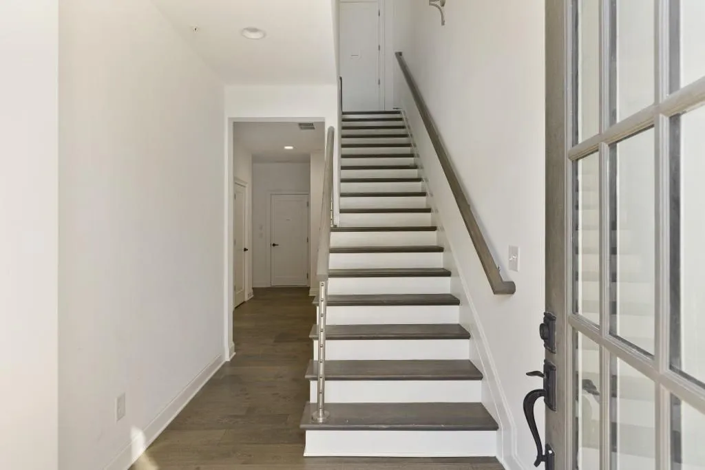 6723 Encore Boulevard, Sandy Springs, Georgia 30328, 3 Bedrooms Bedrooms, ,4 BathroomsBathrooms,Residential,Sold,6723 Encore Boulevard,7016633