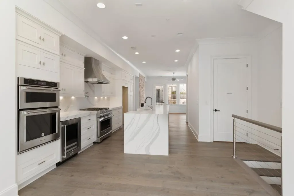 6723 Encore Boulevard, Sandy Springs, Georgia 30328, 3 Bedrooms Bedrooms, ,4 BathroomsBathrooms,Residential,Sold,6723 Encore Boulevard,7016633