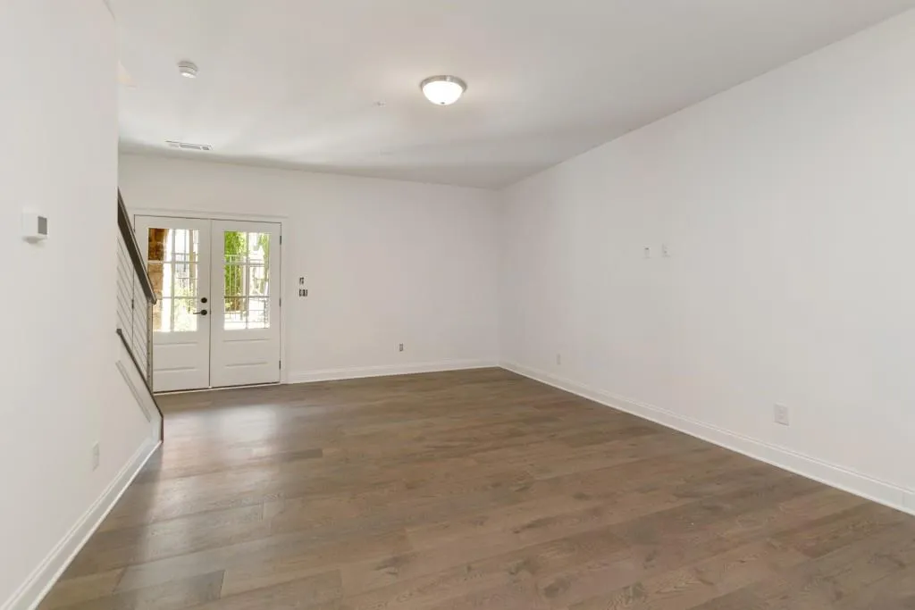 6723 Encore Boulevard, Sandy Springs, Georgia 30328, 3 Bedrooms Bedrooms, ,4 BathroomsBathrooms,Residential,Sold,6723 Encore Boulevard,7016633