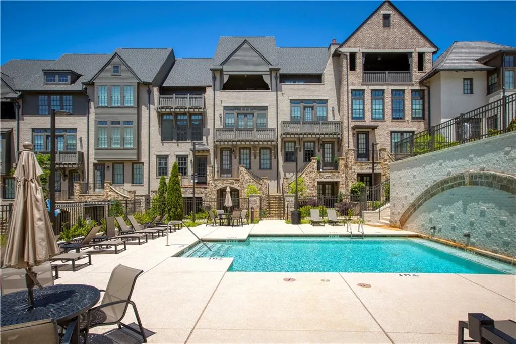 6723 Encore Boulevard, Sandy Springs, Georgia 30328, 3 Bedrooms Bedrooms, ,4 BathroomsBathrooms,Residential,Sold,6723 Encore Boulevard,7016633