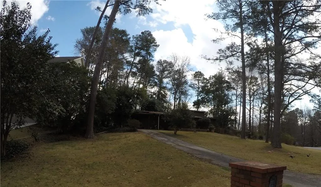 6329 Long Island Court, Atlanta, Georgia 30328, 3 Bedrooms Bedrooms, ,1 BathroomBathrooms,Residential,Sold,6329 Long Island Court,5974498