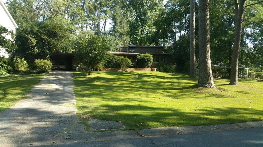 6329 Long Island Court, Atlanta, Georgia 30328, 3 Bedrooms Bedrooms, ,1 BathroomBathrooms,Residential,Sold,6329 Long Island Court,5974498