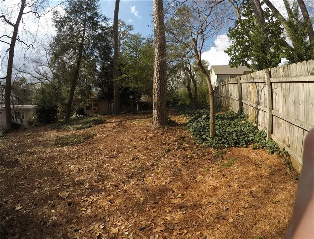 6329 Long Island Court, Atlanta, Georgia 30328, 3 Bedrooms Bedrooms, ,1 BathroomBathrooms,Residential,Sold,6329 Long Island Court,5974498