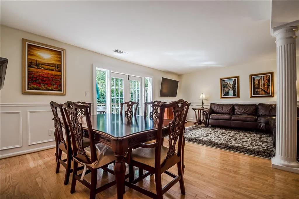 1445 Monroe Drive Ne Unit D1, Atlanta, Georgia 30324, 3 Bedrooms Bedrooms, ,2 BathroomsBathrooms,Residential,Sold,1445 Monroe Drive Ne Unit D1,5900058