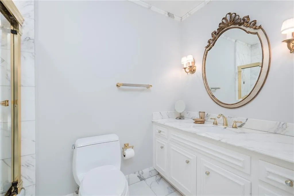 605 Cambridge Way, Sandy Springs, Georgia 30328, 5 Bedrooms Bedrooms, ,5 BathroomsBathrooms,Residential,Sold,605 Cambridge Way,7001333